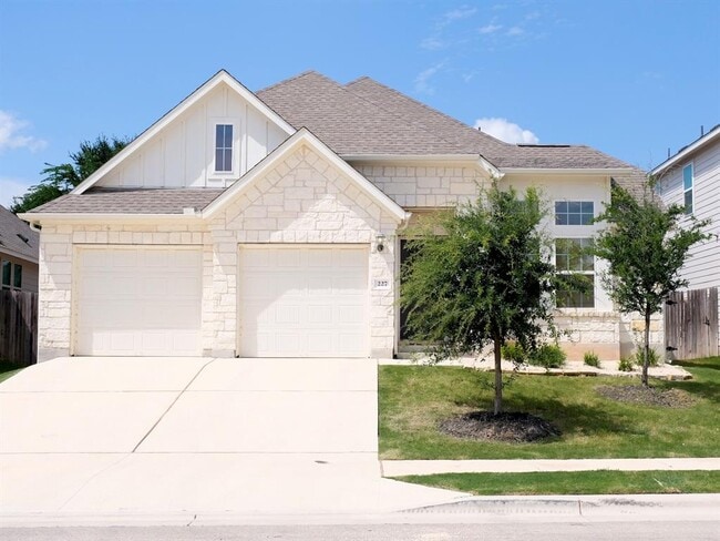 Building Photo - 227 Long Canyon Ln