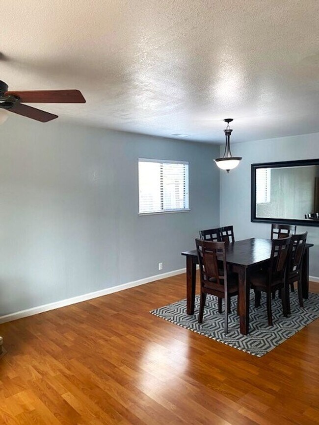Building Photo - Looking For a Nice Home w/ a Pool for the ...