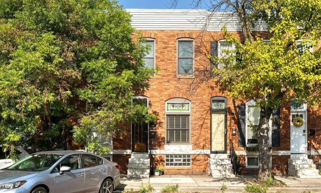 Photo - 640 S Lakewood Ave Townhome