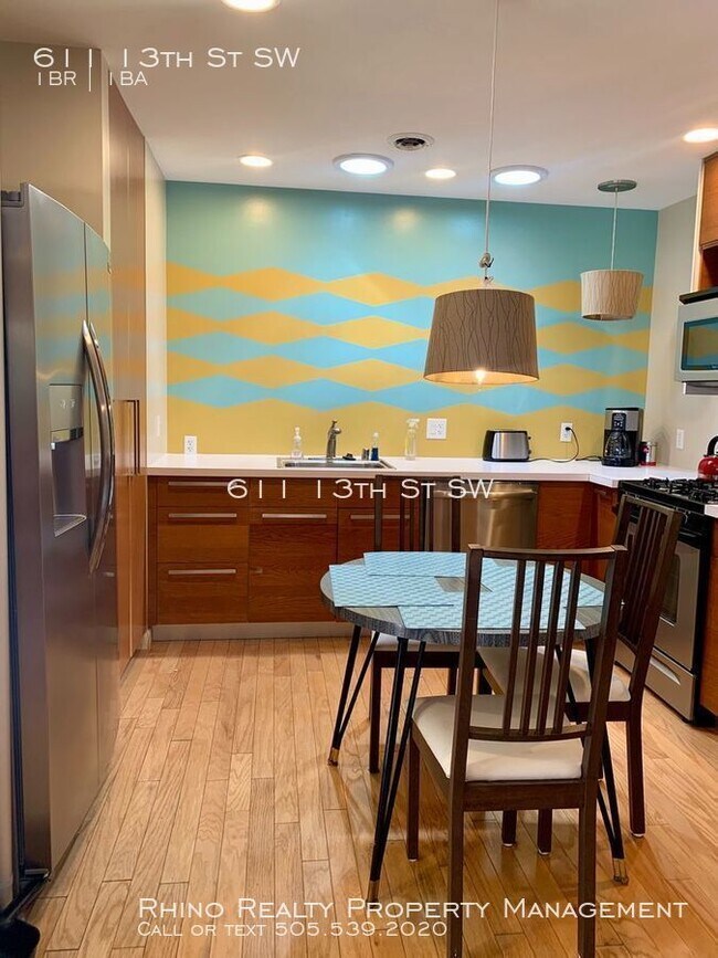 Foto del edificio - 611 13th St SW