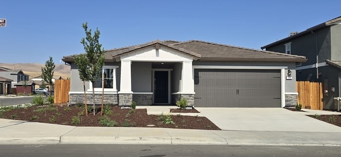 Foto principal - Brand New 4 Bed, 3 Bath Solar-Powered Sing...