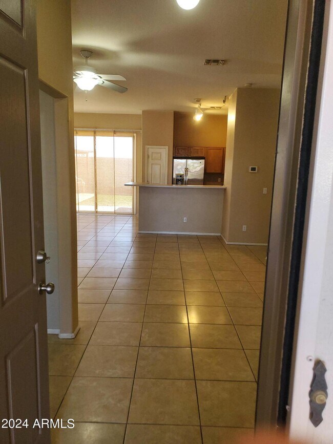 Foto del edificio - 1507 S 171st Ln