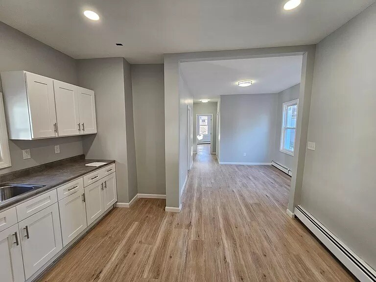 Foto principal - 206 Lawrence St