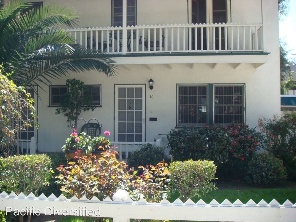 Primary Photo - 1056 N Euclid Ave