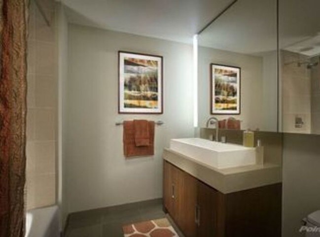 Foto del edificio - 430 W 17th St