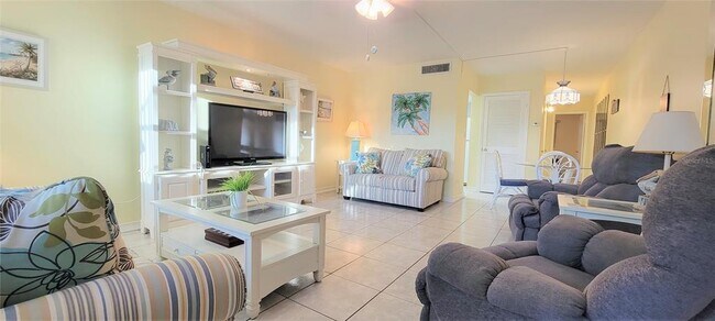 Building Photo - 6161 Gulf Winds Dr