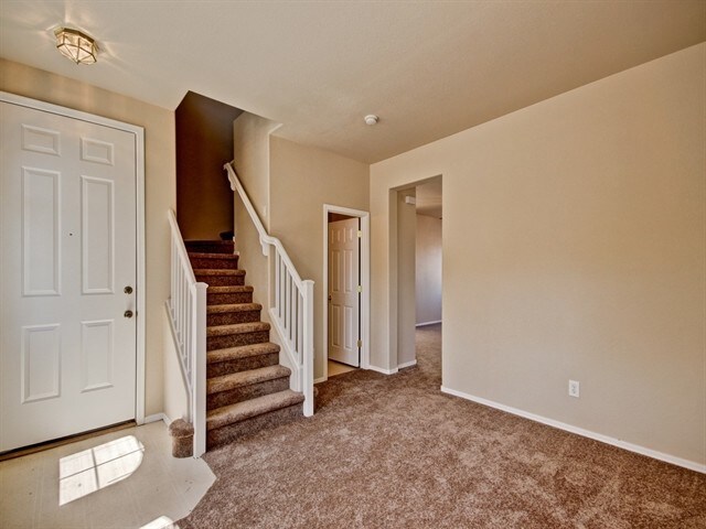 Building Photo - 5125 S 15th Place