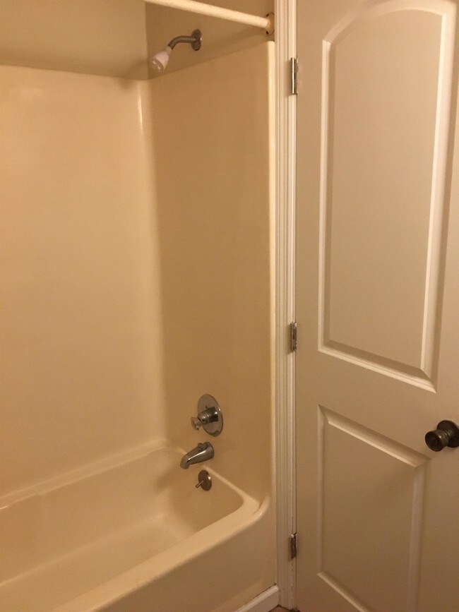 Foto del edificio - 15125 Pine Meadows Dr