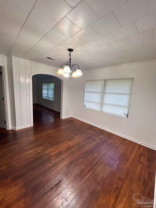 Foto del edificio - 4112 W Belmont St