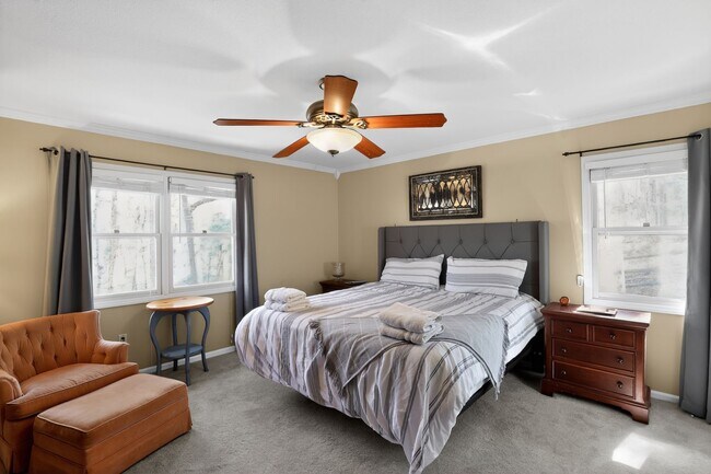 Foto del edificio - 6 Hunters Ridge Dr
