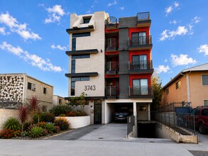 Building Photo - 3743 Midvale Ave