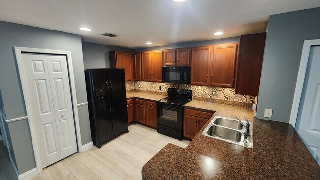 Building Photo - 545 Mount Olympus Blvd