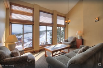 Building Photo - 107 Ski Watch Dr