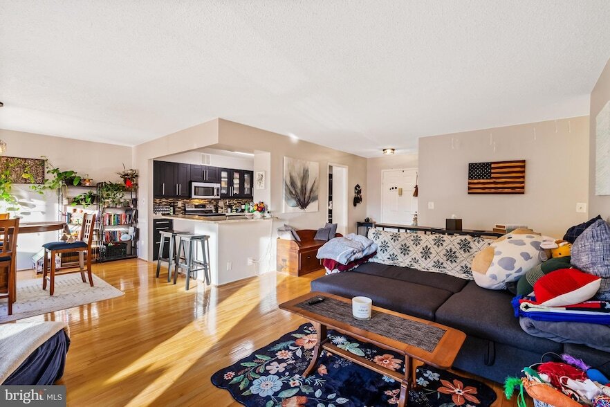 Foto principal - 5904 Mt Eagle Dr