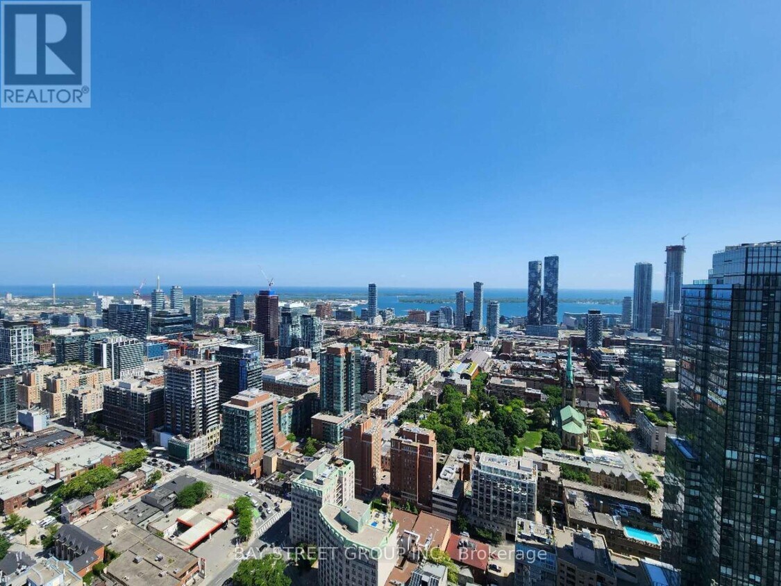 Photo principale - 88 Queen St E