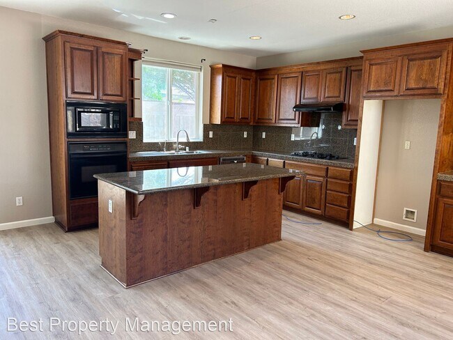 Building Photo - 5 br, 3 bath House - 2352 St Augustine Dr