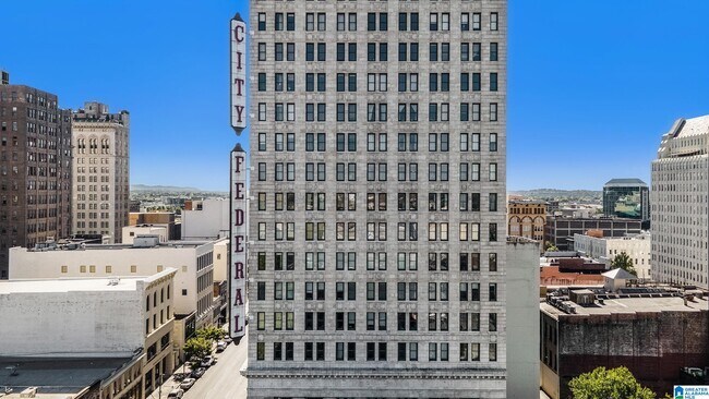 Building Photo - 2024 2nd Ave N