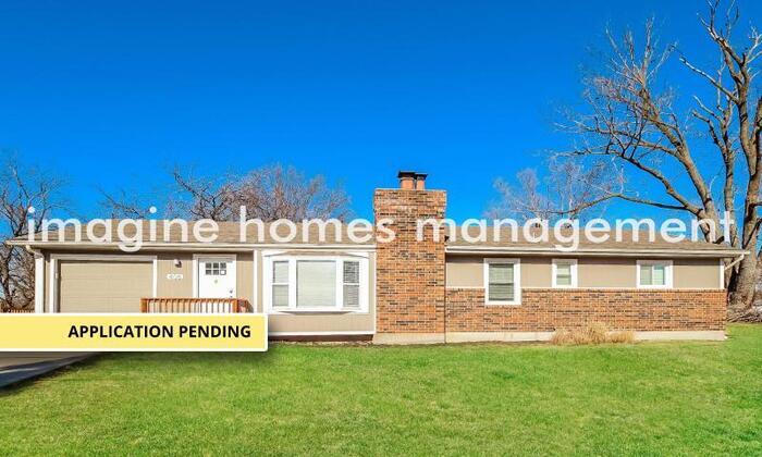 Primary Photo - Charming 3 Bedroom Home in Kansas City!