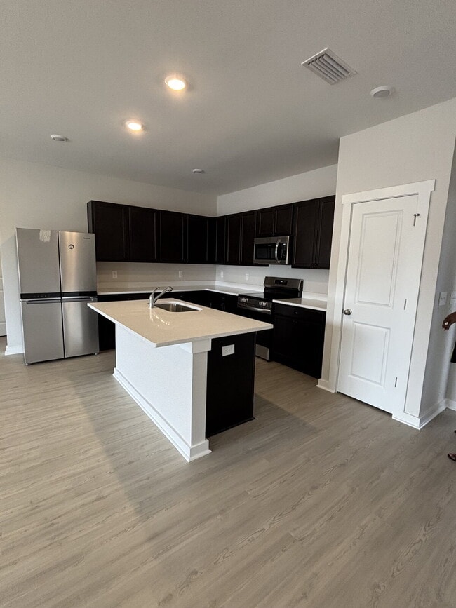 Building Photo - "Charming 3-Bedroom Home in Panama City – Spacious 1,549 Sq. Ft. with 2 Full Baths!"