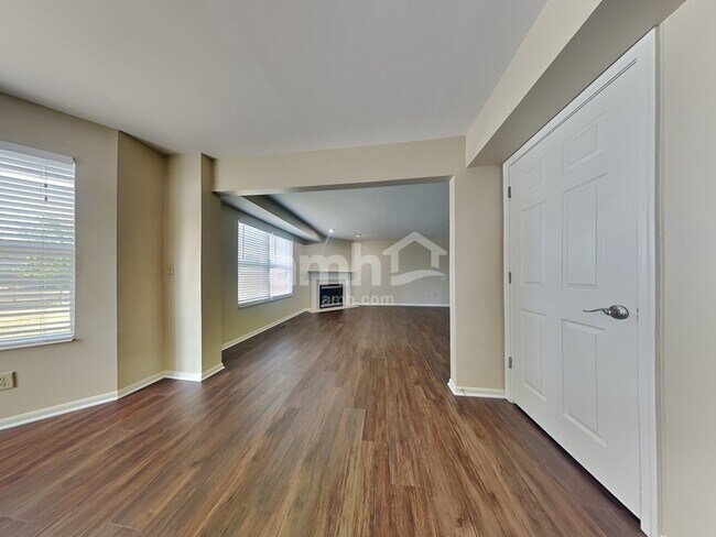 Foto del edificio - 1837 Cantwell Ct