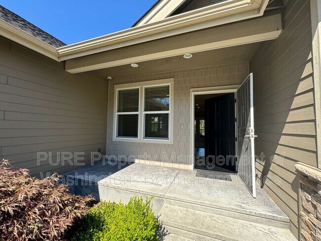 Foto del edificio - 834 San Juan Blvd