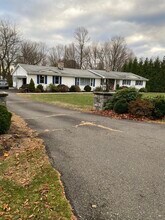 Building Photo - 5 Meadow Wood Rd