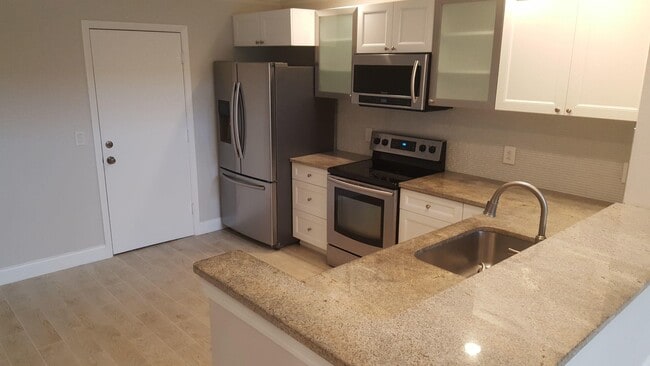 Building Photo - 17046 Boca Club Blvd