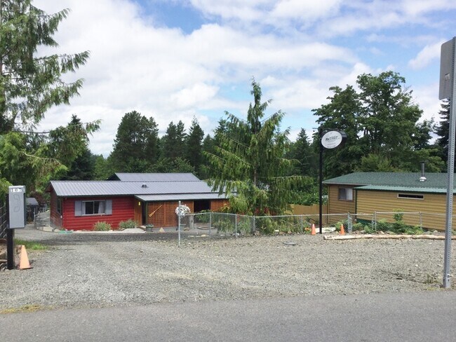 Building Photo - 107 Streeter Rd