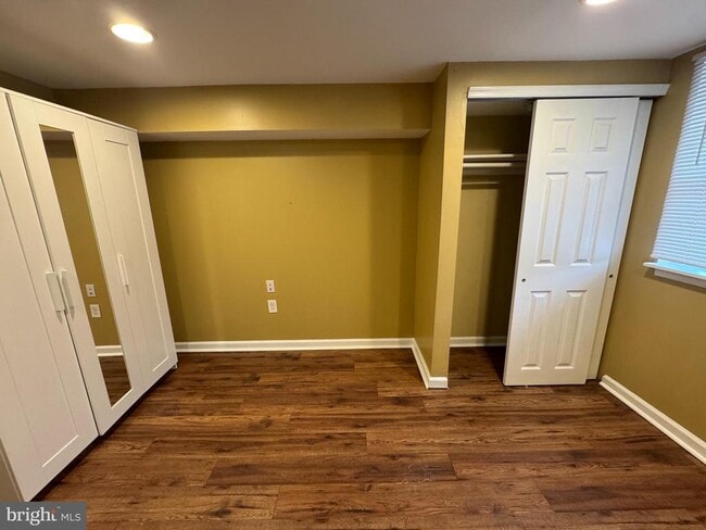 Building Photo - 7414 Keiffer St