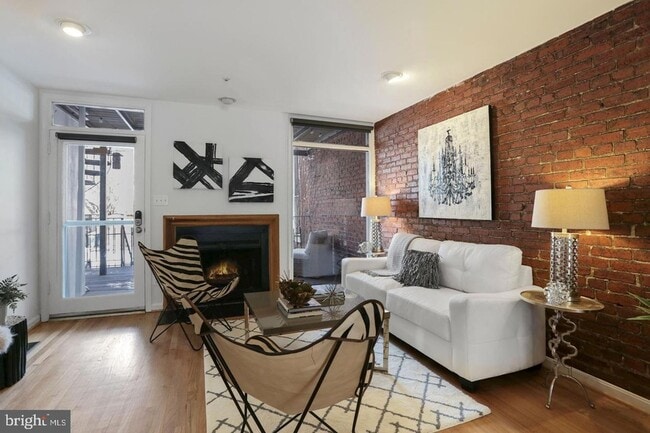 Building Photo - 1753 Swann St NW