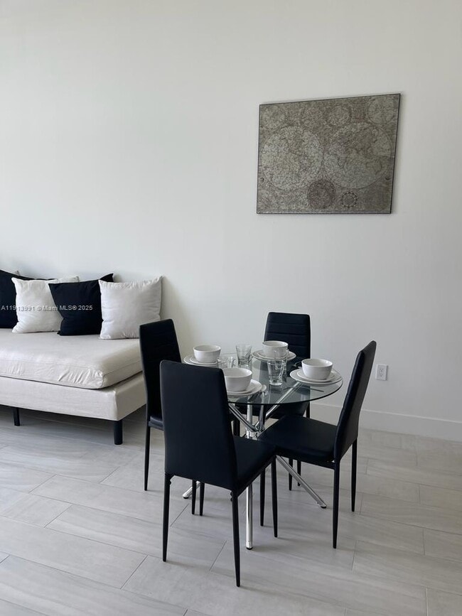 Foto del edificio - 2000 Metropica Wy