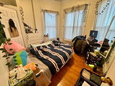 Foto del edificio - 35 Bay State Rd