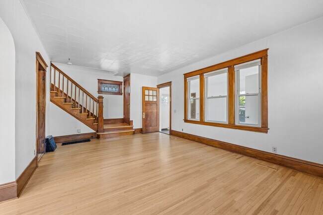 Building Photo - 1625 Selby Avenue