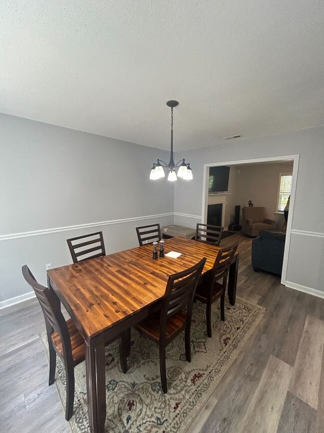 Building Photo - Welcome to Dartmoor Trail!