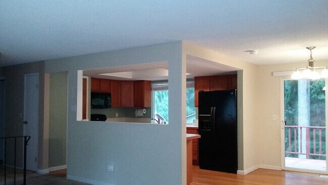 Foto del edificio - Spacious 4 bed 3 bath + bonus rooms in CK ...