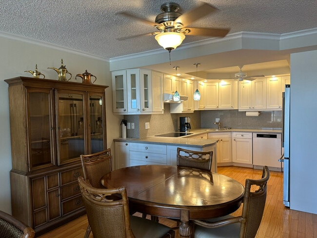 Foto del edificio - 1350 Ala Moana Blvd