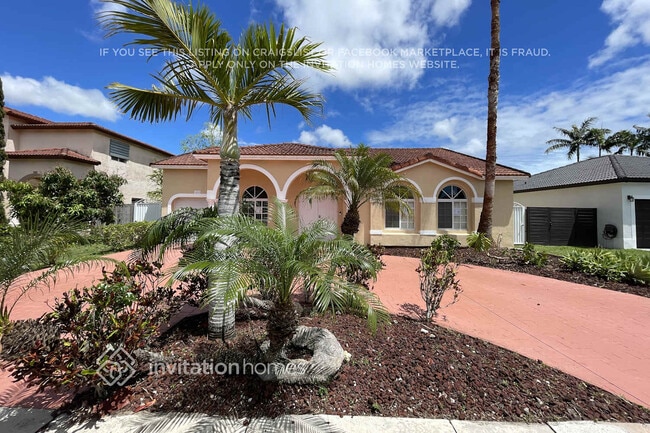 Building Photo - 5851 SW 163rd Pl