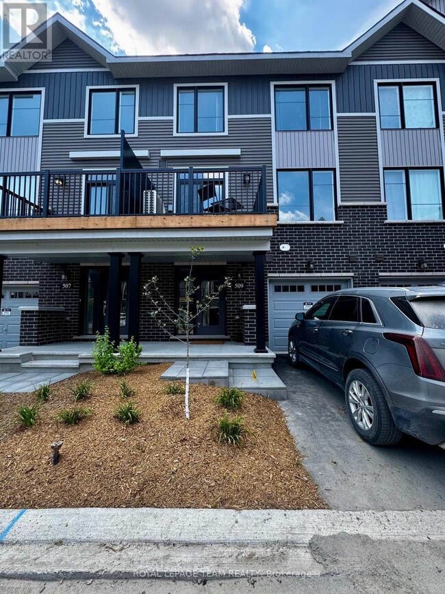 Building Photo - 509 Woodlily Private