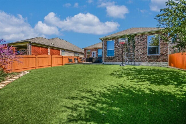 Foto del edificio - 7216 Kilday Cv