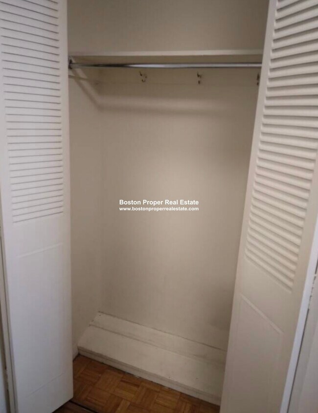 Foto del edificio - 1455 Commonwealth Ave