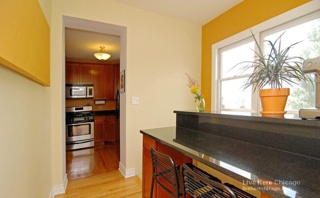 Building Photo - 2709 W Belden Ave