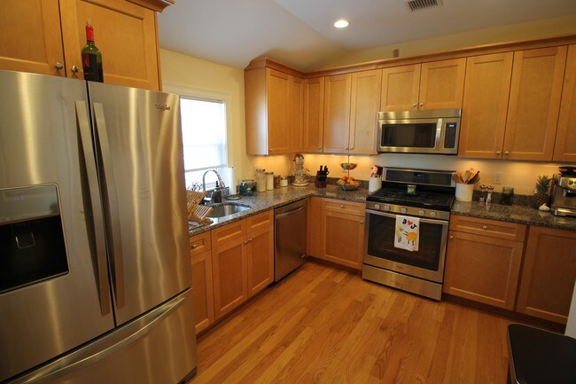 Foto del edificio - 50 Carleton St