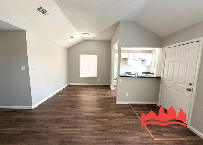 Foto del edificio - Welcome to 5495 Emerald Hills Dr! HALF OFF FIRST MONTH RENT!