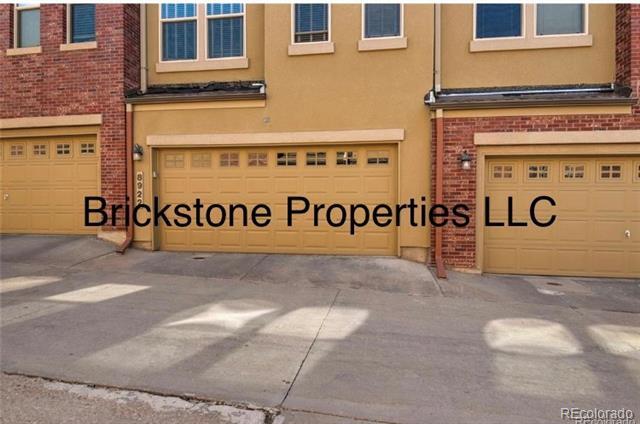 Foto del edificio - 8922 E Otero Pl