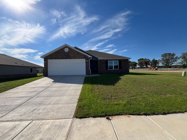 Foto del edificio - *Pick Your Promo!!* Brand New Three Bedroom Home in Pea Ridge