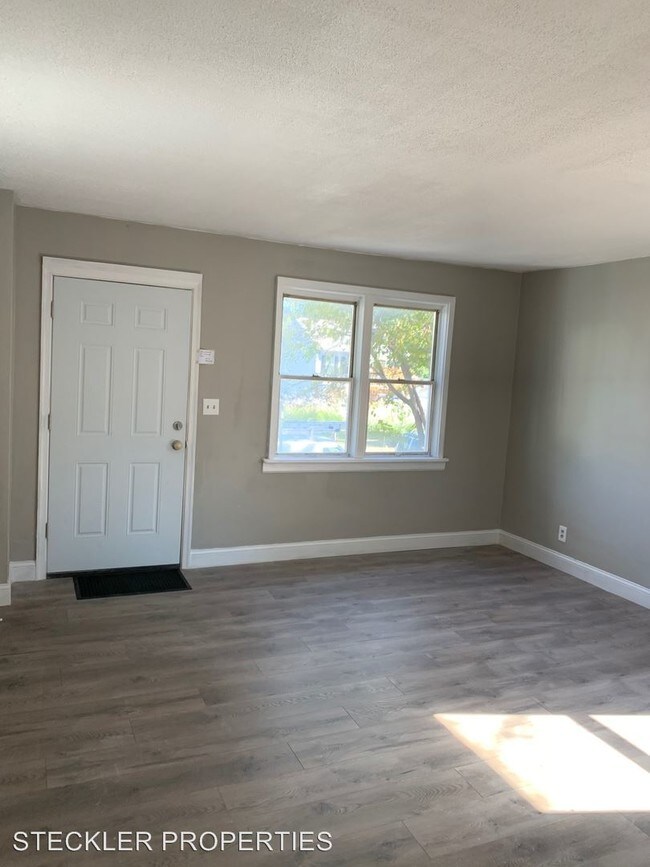 Building Photo - 2 br, 1.5 bath House - 8344 Oakleigh Road