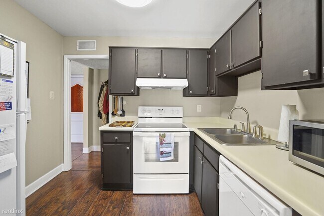 Foto del edificio - 4800 N Stanton St