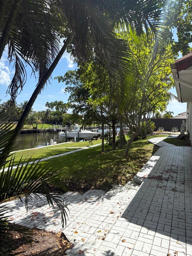 Foto del edificio - 2614 Amherst Ln