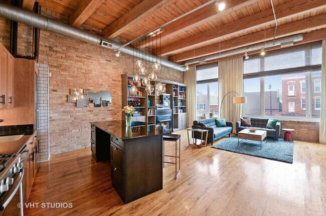 Foto del edificio - 2544 W North Ave