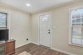 Building Photo - 3702 Travis Dr